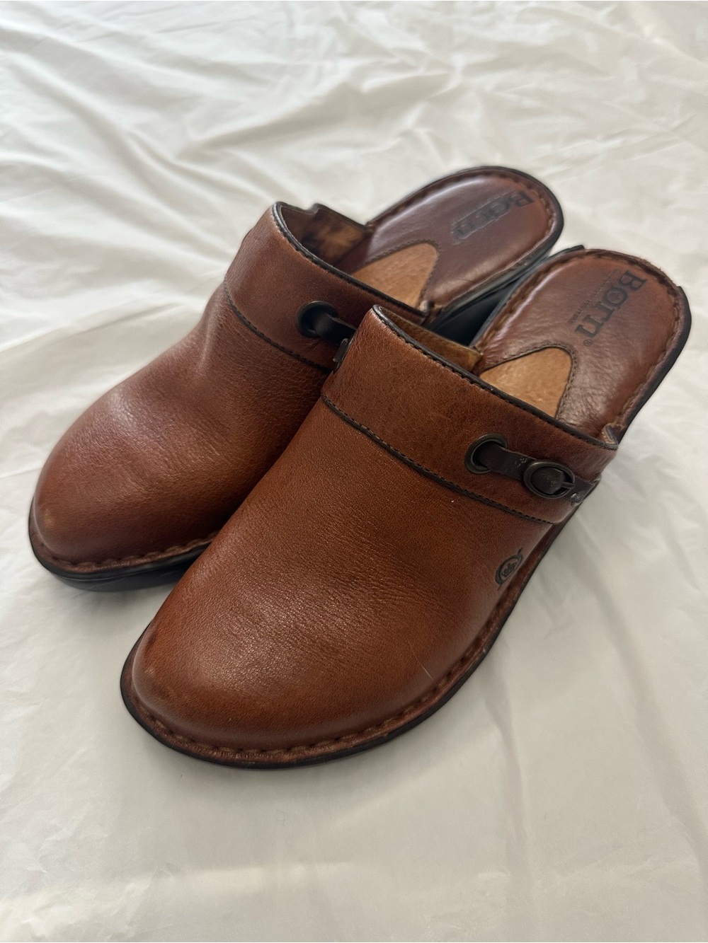Born Brown Leather Clogs Slip‑On Comfort Shoes Handcrafted Style